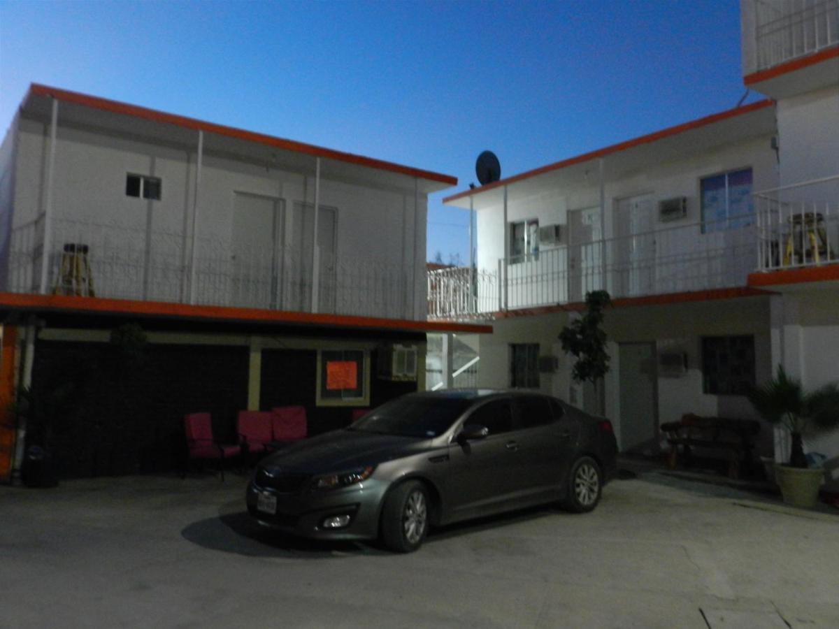 Consul Suites Сиудад Хуарес Екстериор снимка